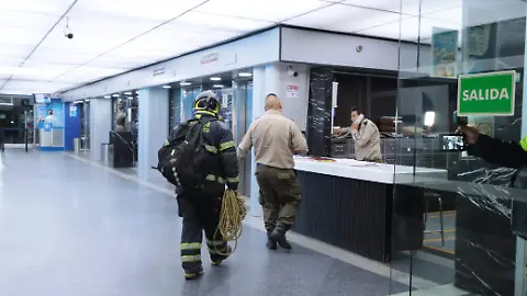 Tensión en las alturas: 10 personas atrapadas en elevador de la Torre Latinoamericana