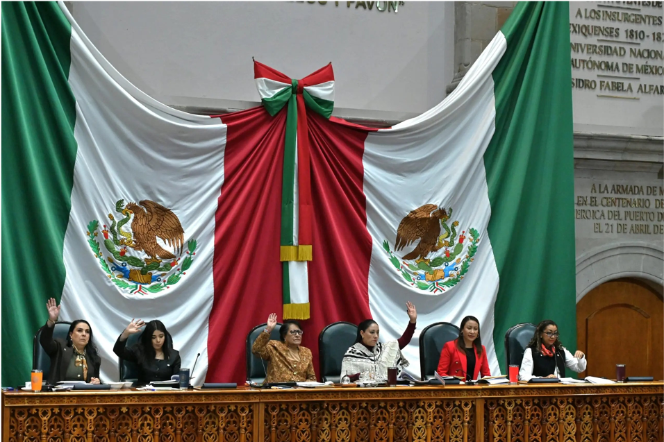 Edomex endurece penas por acoso sexual: hasta 12 años de cárcel y castigos a servidores que bloqueen denuncias