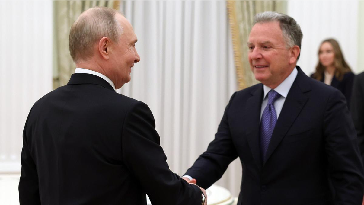 Rusia y EE. UU. pactan primera reunión trilateral con Ucrania en Abu Dabi