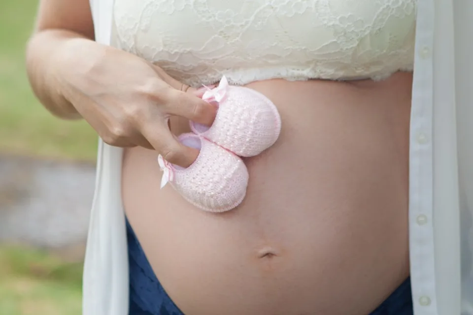 Los mitos del embarazo que la ciencia ya desmintió: desde “comer por dos” hasta evitar el ejercicio